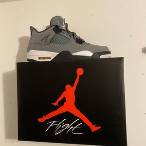 Jordan Retro 4